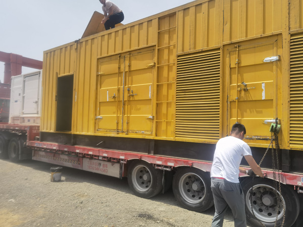 牟定除了负载情况和发动机维护，还有哪些因素会影响 200kw 柴油发电机的油耗？